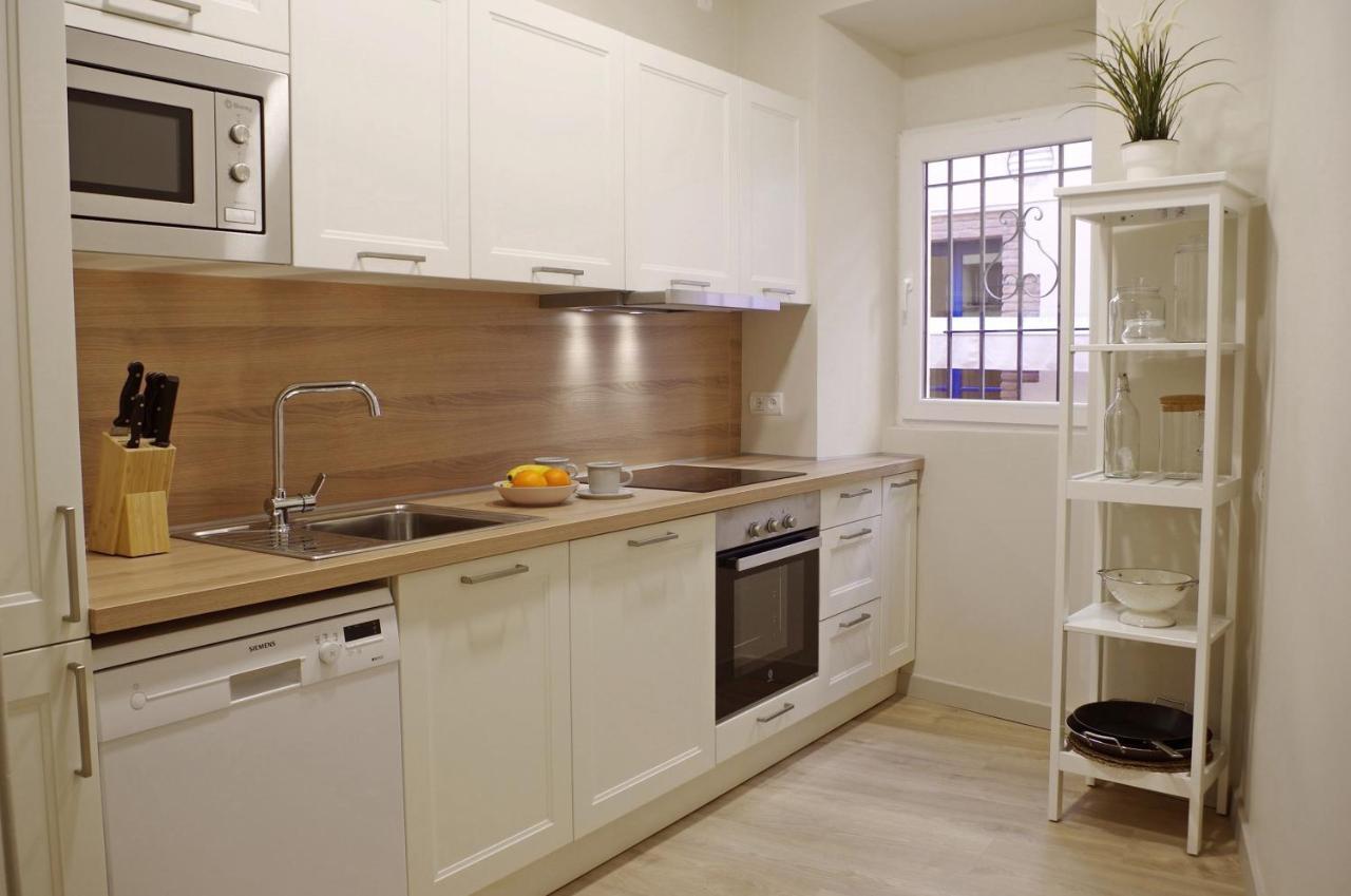Апартаменты Apartament En Placa Nova , Палафружель Экстерьер фото